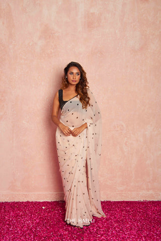 Zareen beige chiffon saree Zareen beige chiffon saree