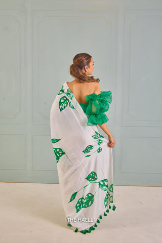 Eve White Crepe Silk Saree Eve White Crepe Silk Saree