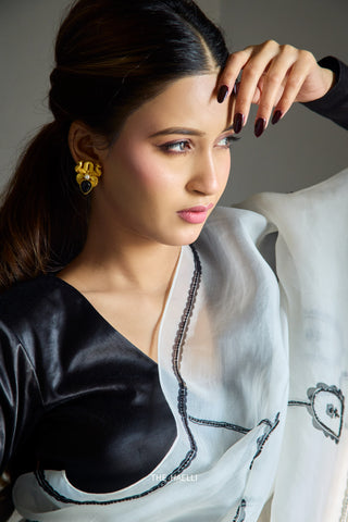 Velora Black Sleeves Stretchable Blouse