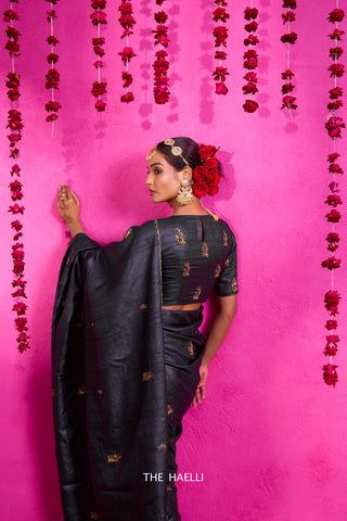 Pari Charcoal Tussar Silk Saree